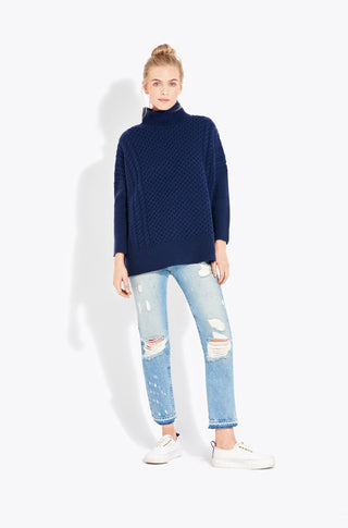 Le Square (Final Sale) – Navy