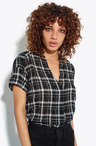 The Hero – Black plaid