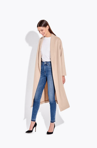 The Robe – Champagne