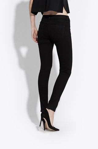 The Skinny – Jet black