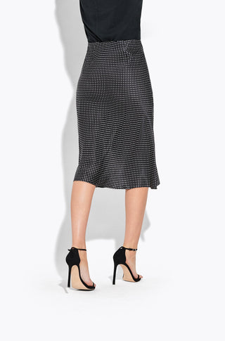 The Tile – Black white dot